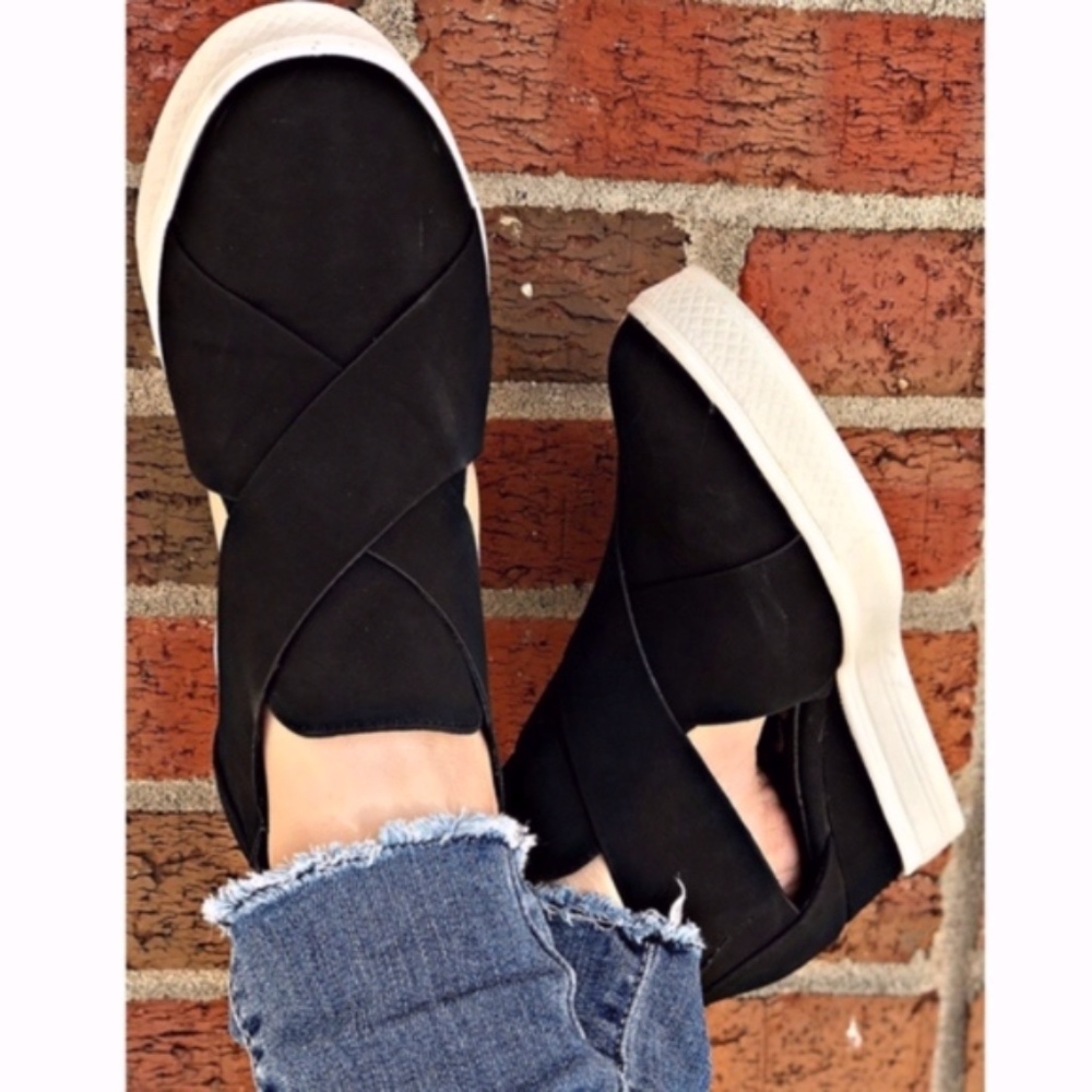 JEFFREY Cut out Sneakers -BLACK       - Picture 5 of 6